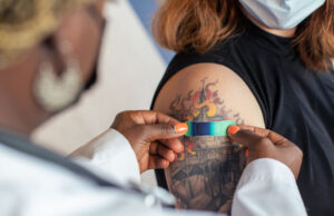 Publicaciones conservadoras distorsionan pagos de regalĂas a Fauci y Collins Publicaciones conservadoras distorsionan pagos de regalĂas a Anthony Fauci y Francis Collins