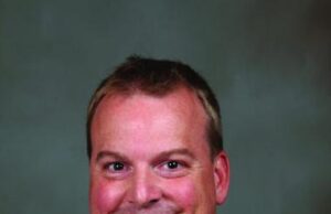 Delmarva Peninsula welcomes orthopaedic spine surgeon Dr. Scott C. McGovern joins Peninsula Orthopaedic Associates Dr. McGovern, Delmarva Orthopedics