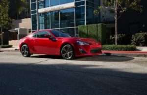El nuevo Scion FR-S muestra su estilo deportivo a un bajo costo Nuevo modelo Scion deportivo