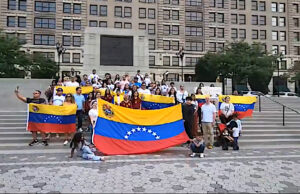 Venezolanos protestan contra Maduro y la falta de transparencia en el conteo electoral Venezolanos de Delaware reunidos en la plaza de Rodney Square (Wilmington) el domingo 28 de julio día de las elecciones presidenciales en Venezuela. (Foto remitida).