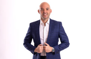 La mejor oportunidad del fin de año no es el Black Friday, sino el Rally de Santa Claus Yoel Sardinas