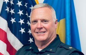 From the desk of the Georgetown, DE Chief of Police/Desde el escritorio del Jefe de Policía de Georgetown, DE Chief Ralph W. Holm Jr