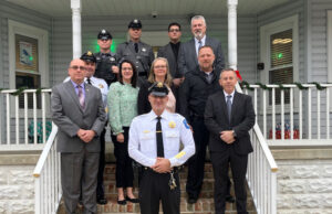 Felton Police Department earns State Accreditation Top row, left to right: Senior Corporal Louis Simms, Corporal Brian O'Hearn, Jesse Reynold, DPAC Administrator John Feehan. Second row, left to right: Lieutenant Keith Darling, Felton Town Manager Amy Thomas, Assessor Amber McKinery, Assessor James Azato. Third row, left to right: Chief Richard McCabe and POST/DPAC Executive Director Sean E. Moriarty with Felton Police Chief Chris Guild (in front).