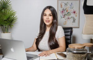 Medicinal Herbal Steam Bath: The Ancestral Tradition That’s Conquering the World/Baño de hierbas medicinales, la tradición ancestral que conquista el mundo Lizeth Cuara