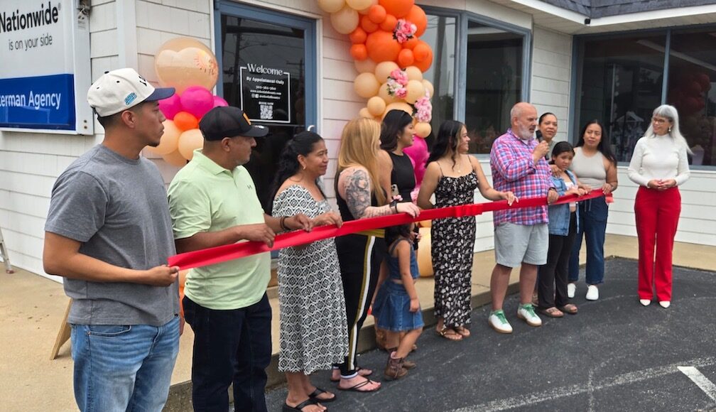 Celestial Beauty ribbon cutting ceremony on June 8th (Photo La Plaza Delaware)