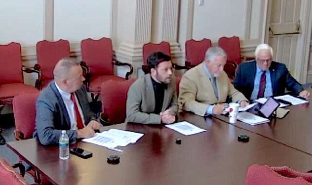 (L-R) Sen Pettyjohn, Rep Spiegelman, Rep Dukes and Sen Hocker explaining the Property Tax Reassessment and Proposed Relief Measures in Dover, today. (Photo HOY en Delaware).