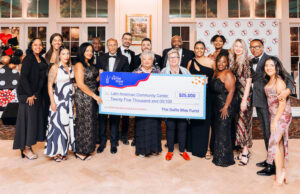 Noche en el Casino: Gala Anual del Centro Latino 2025 La compañía Sallie Mae recibió el reconocimiento como Patrocinador Oro del evento (Foto cortesía LACC)