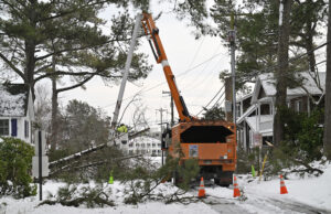 Delmarva Power Reinforces Commitment to Fight Rising Energy Costs as Part of “The Exelon Promise” Tree crews worked to clear fallen limbs as Delmarva Power works to restore power in Rehoboth Beach, DE Wednesday, Feb. 25, 2026 (FILE Photo Courtesy Delmarva Power)