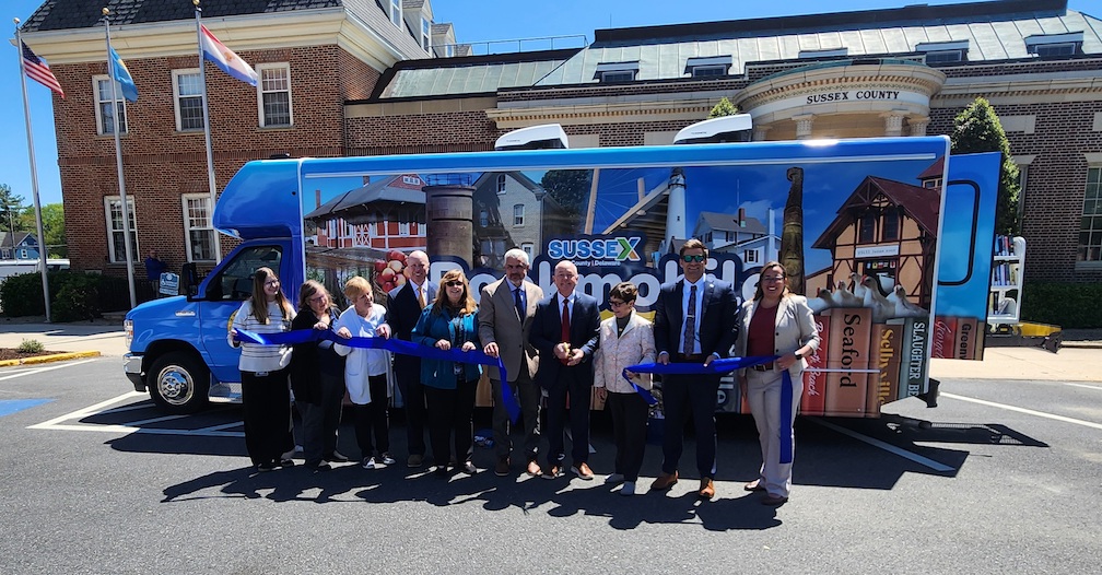 New Sussex Bookmobile ribbon cutting ceremony. (Photo courtesy SC Gov)