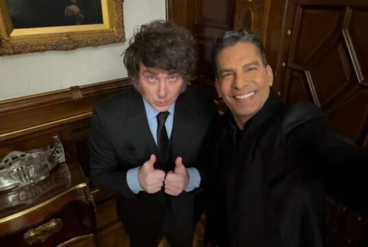 Milei opens up to Ismael Cala: Childhood traumas, the Torah, and the fall of Cuba Ismael Cala entrevista Milei