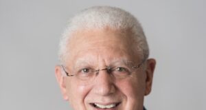 Violencia emocional: el daño invisible que afecta la salud mental Dr. Ramón Ceballo (Foto cortesía Dr. Ceballo)