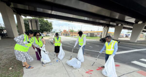 Inspired by Dr. Sachin Dharmadhikari, Volunteers Unite for Cleaner Communities (Foto cortesía DSNDP)